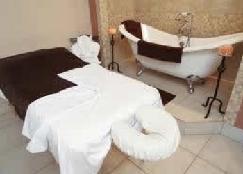Massage and Spa in Fairmont