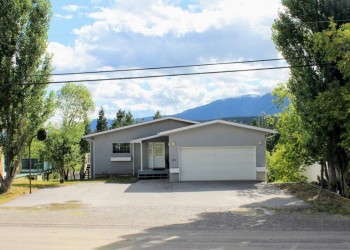 Invermere & Windermere Private Homes & Cabins